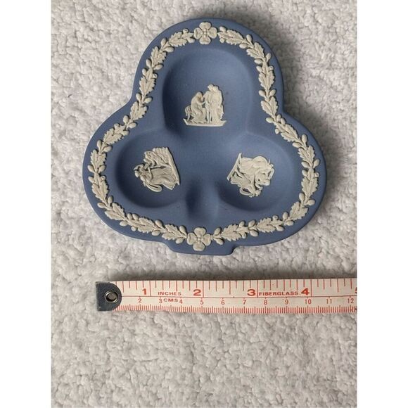 Wedgwood Blue Jasperware Clover Tray/Vintage in Original Box - Picture 8 of 16